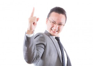 （提供：PAKUTASO）学歴や収入が勝因だと思っている「自分優先」タイプ