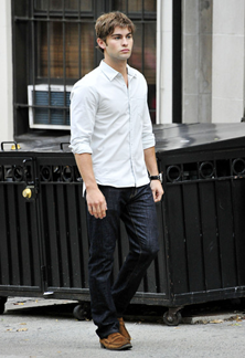 【1位】白シャツ ＋ デニムパンツ