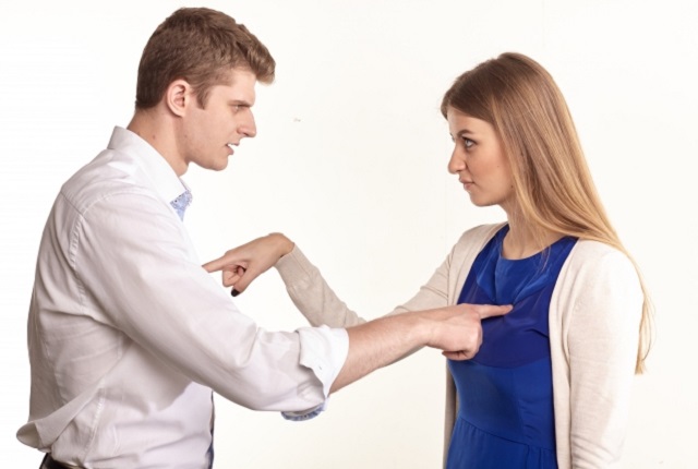 決めつけが多い