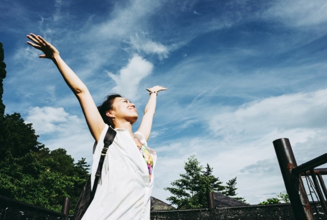 野外で開放的になれるから緊張しない