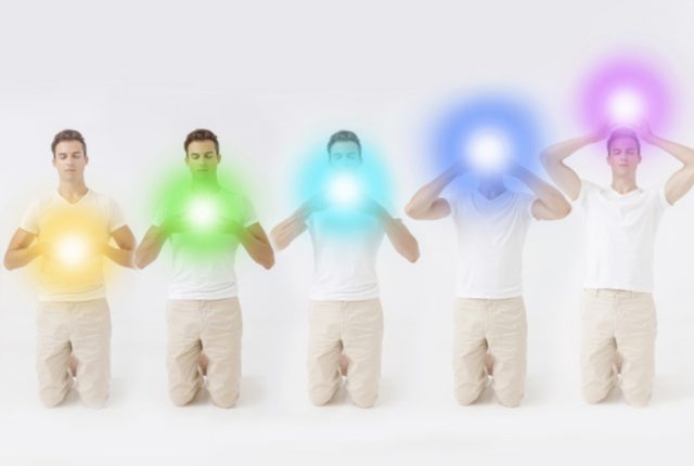 【あなたにも見えるかも？】彼の持つオーラの色の意味