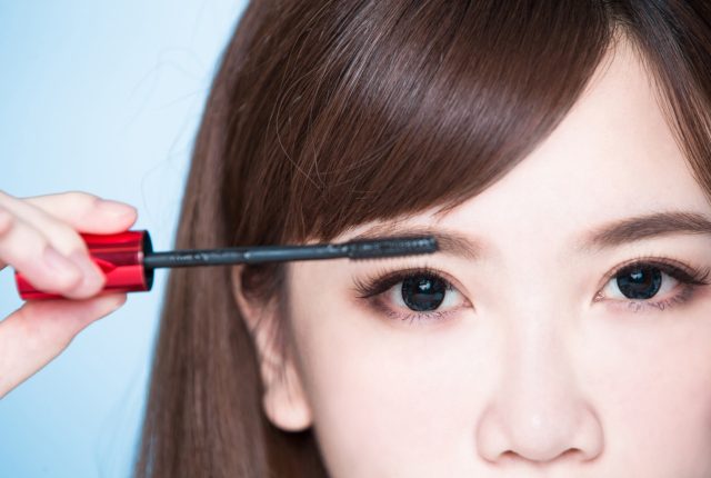 婚活に打ち勝つアイメイクについて