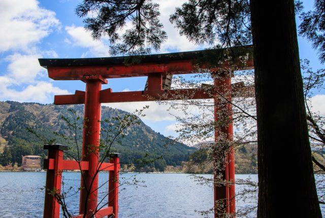 【婚活デートスポット】龍神パワーで縁結び！箱根九頭龍神社