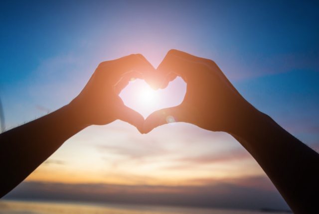 これは納得…芸能人の婚活・恋愛に関する名言が的確すぎる