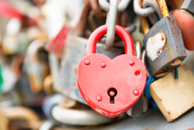 香川県の結婚式場が素敵すぎる…誓いの鍵をかけに行こう！