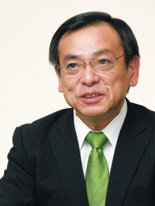 Young blonde not listening to boyfriend