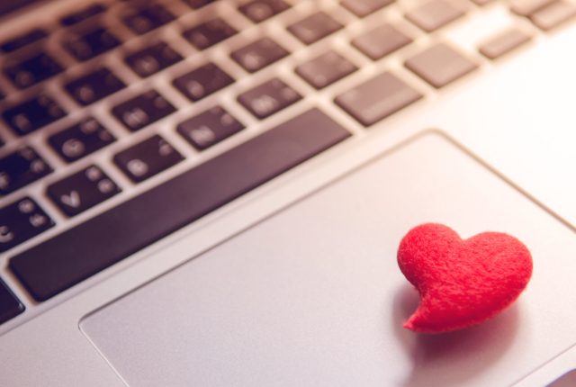 迷っているあなたにおすすめしたい婚活サイト~20代編