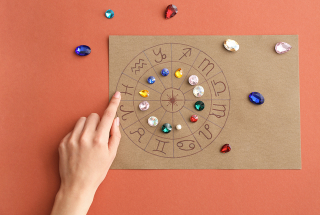 なかなか結婚したがらない婚活男の星座は!?