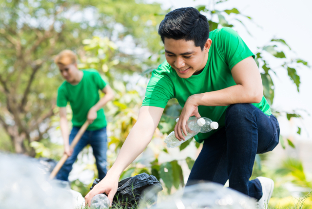 ボランティア？それとも婚活？ゴミを拾って、結婚相手をゲット！