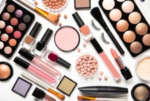 【婚活コスメ特集】リップ・チーク・香水・アイシャドウのおすすめ