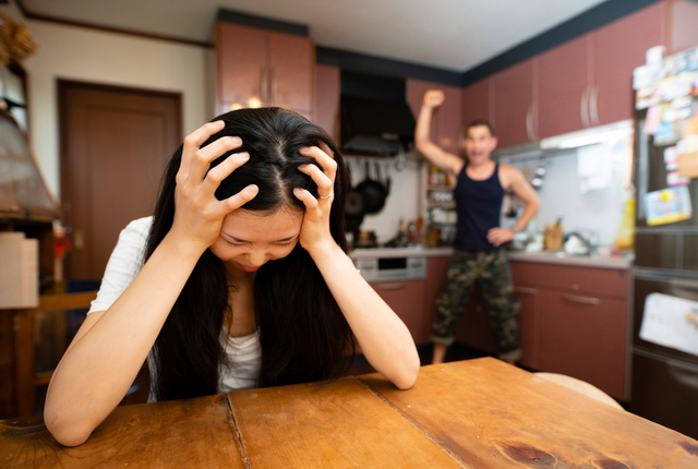 Domestic-violence-men2