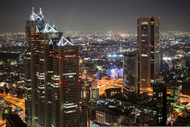 高層タワー53階で運命の出会い。婚活イベント「サマーパーティー」