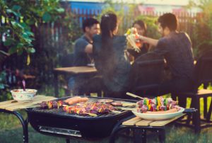 BBQで周りの女性に差をつけ、夏の恋をつかむ秘訣