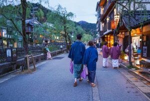 愛媛県・松山市が婚活ツアーを開催！港町と道後温泉で素敵な出会い