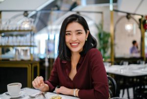 スナック大宮「今夜も薄口アドバイス」：まだ遊びたい、31歳・智美