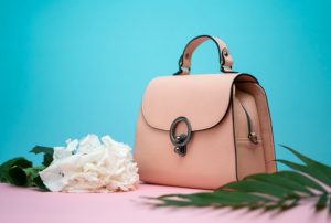 【婚活バッグ特集】婚活パーティでモテる！女性のバッグの選び方