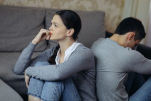 男女が結婚をためらう理由